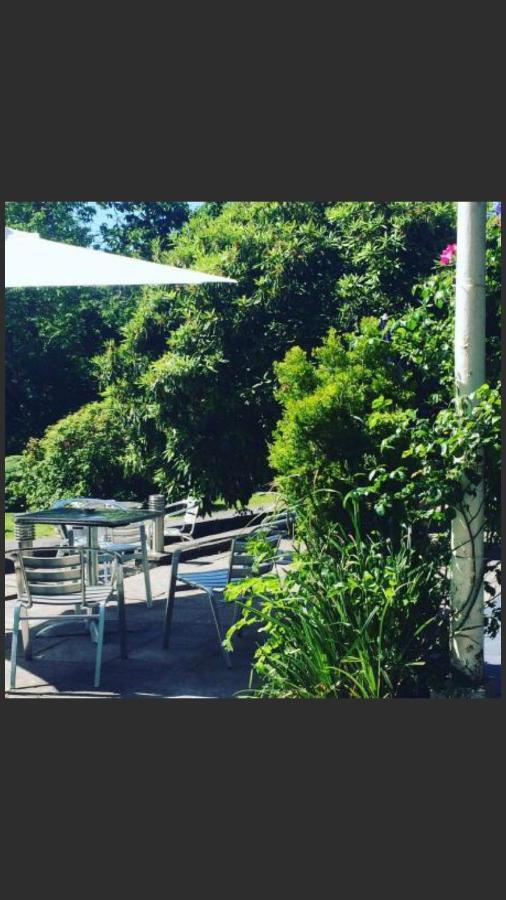 Ty Mawr Hotel คลันเบดเดอ ภายนอก รูปภาพ